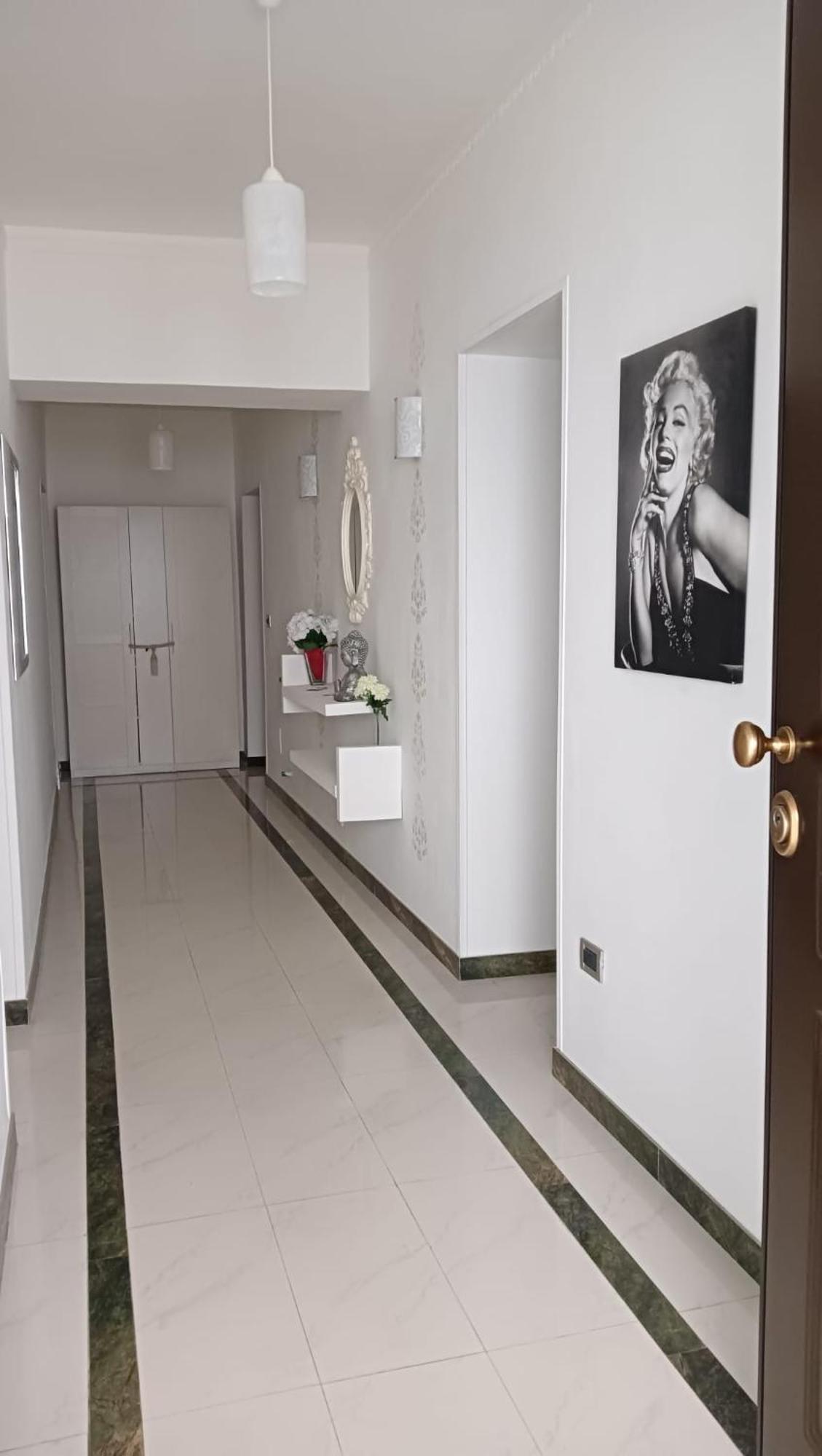 Апартаменты Marilyn Реджо-ди-Калабрия Экстерьер фото